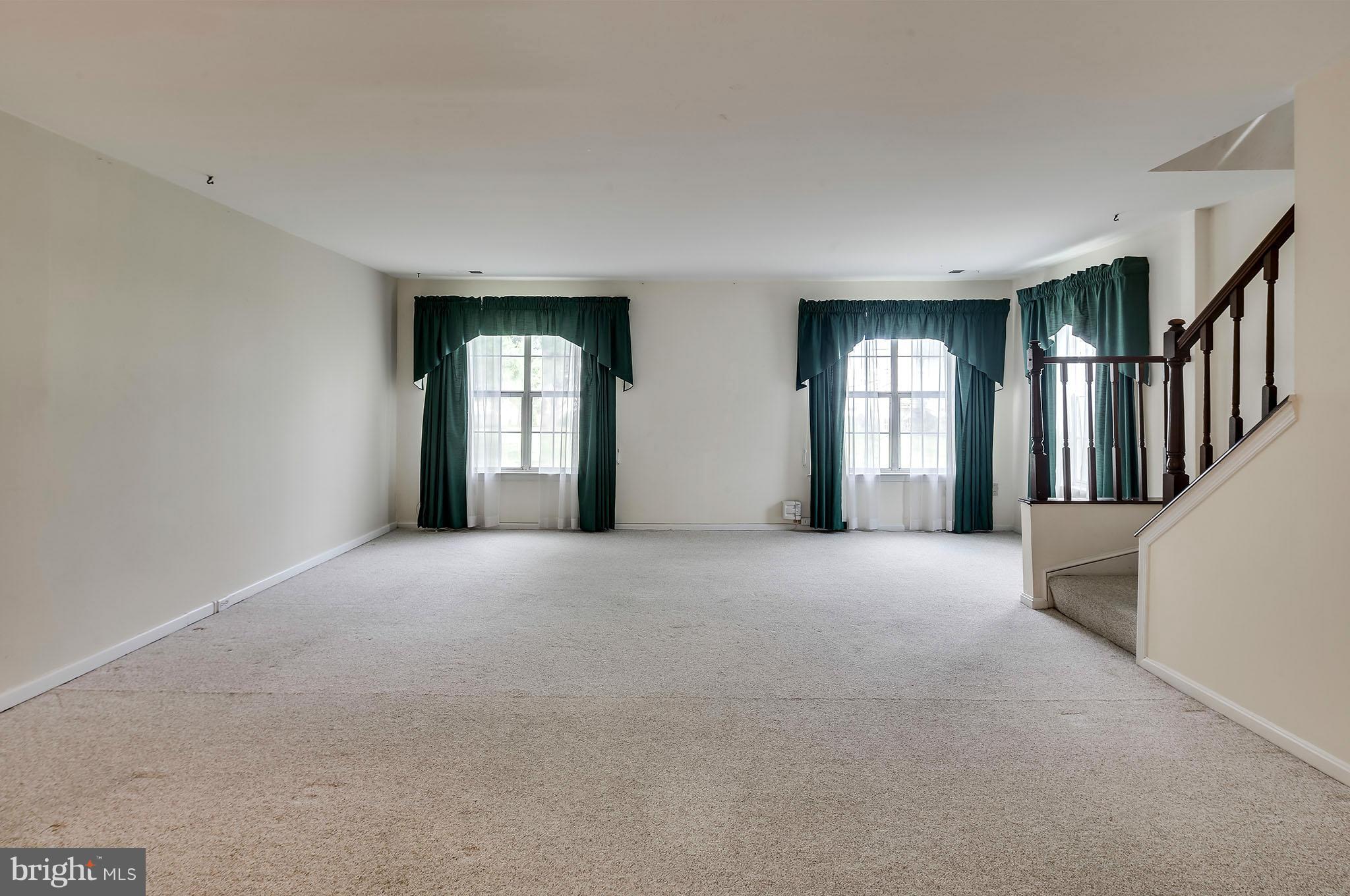1666 Ridgely Court Crofton, MD 21114 - Photo 8 of 24 Living/Dinning Room Combo