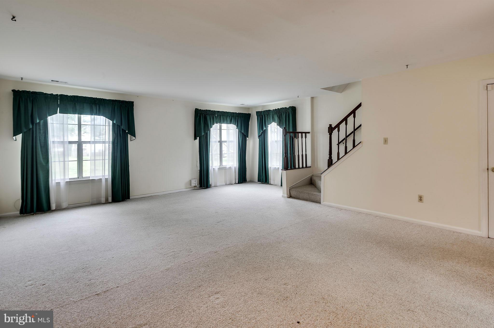 1666 Ridgely Court Crofton, MD 21114 - Photo 9 of 24 Living/Dinning Room Combo