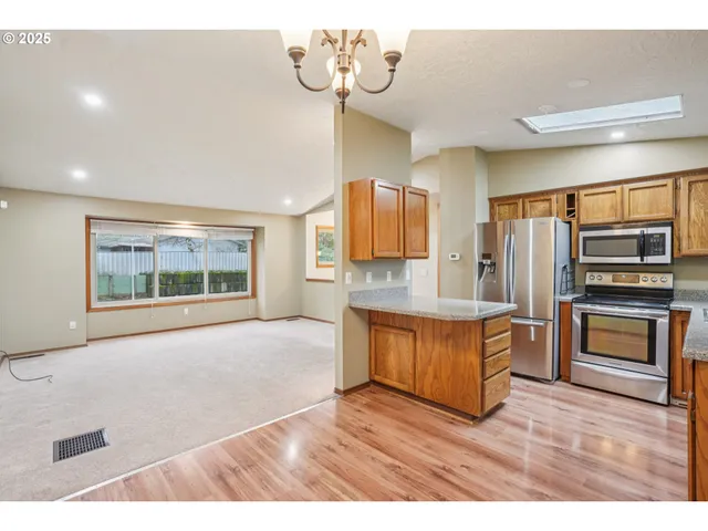 $490,000 | 1334 Northeast 155th Avenue, Portland, OR 97230