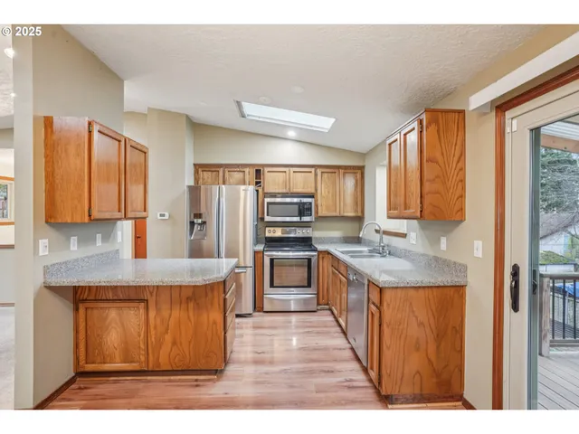 $490,000 | 1334 Northeast 155th Avenue, Portland, OR 97230