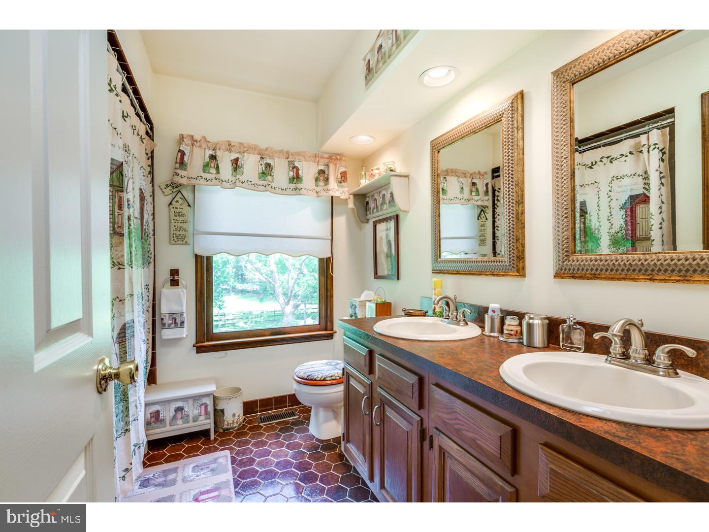 345 Church Road Medford, NJ 08055 - Photo 16 of 25 Bathroom