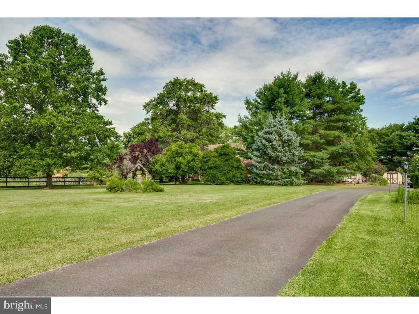345 Church Road Medford, NJ 08055 - Photo 2 of 25 Driveway
