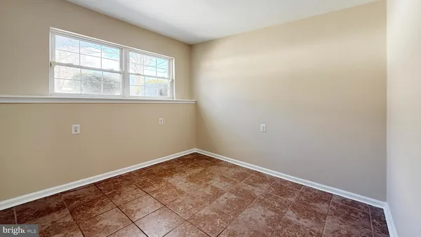 a view of empty room with window