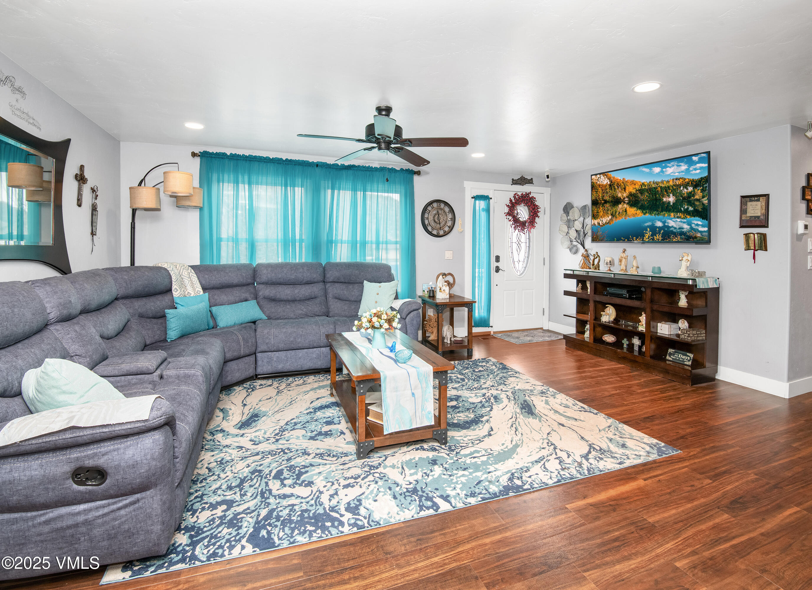 434 Porphyry Road Gypsum, CO 81637 - Photo 4 of 43 443-Porphyry-MLS_04