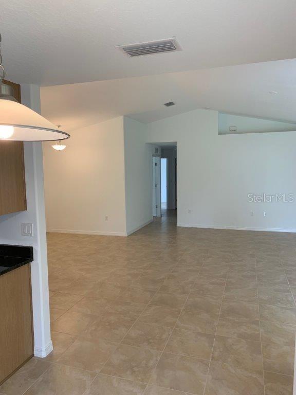 36 Renshaw Drive Palm Coast, FL 32164 - Photo 8 of 28