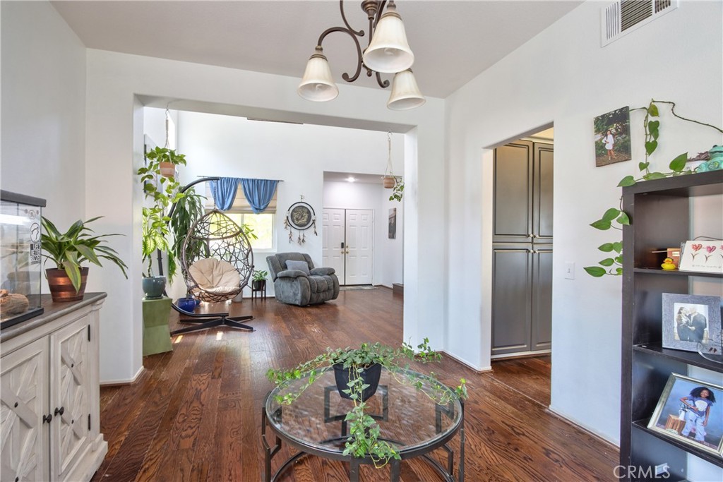 33219 Fox Road Temecula, CA 92592 - Photo 8 of 41