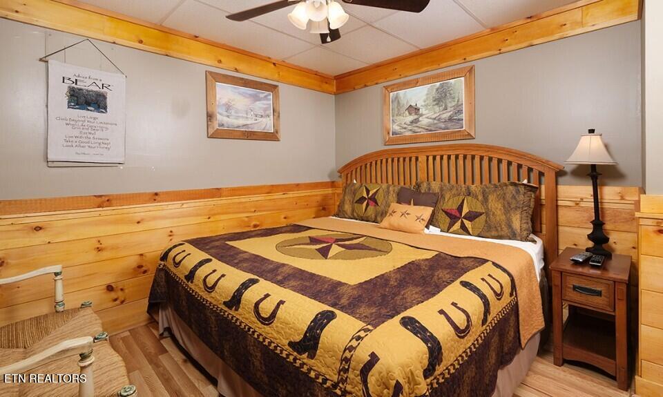 623 Iron Mountain Road Pigeon Forge, TN 37863 - Photo 28 of 45 pigeon-forge-cabin-rocky-top-bedroom-71