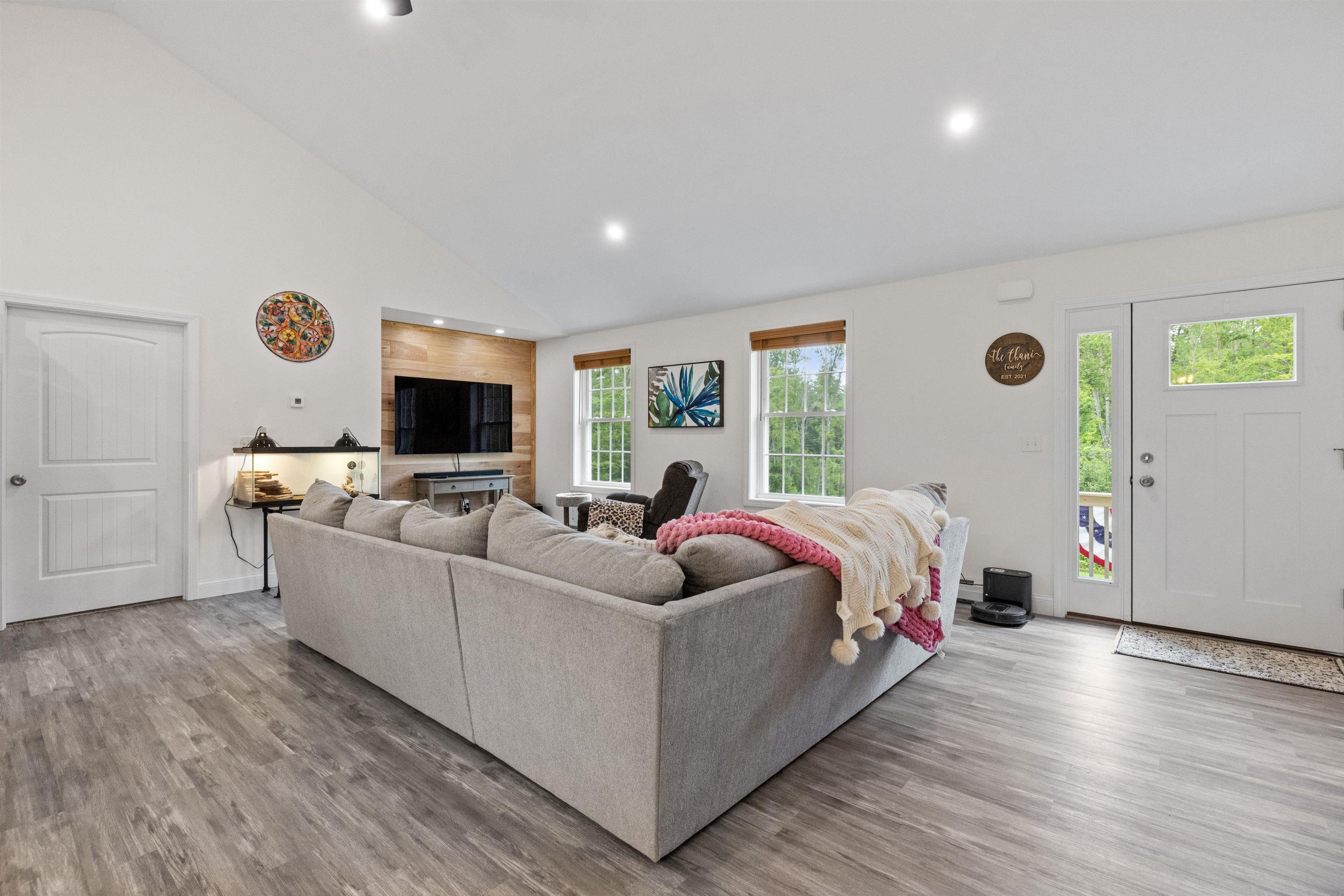 489 Shaker Road Northfield, NH 03276 - Photo 15 of 58