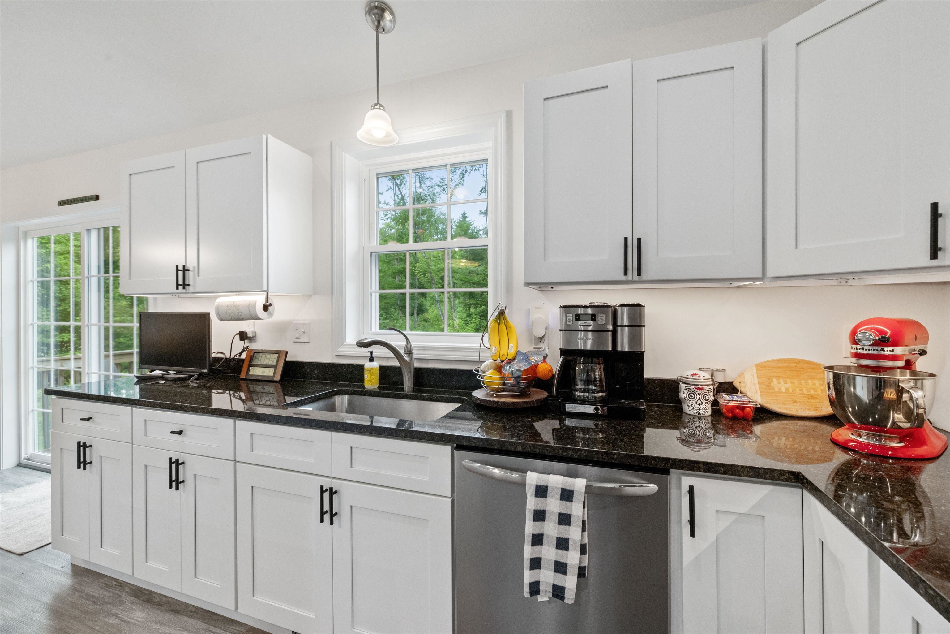 489 Shaker Road Northfield, NH 03276 - Photo 5 of 58
