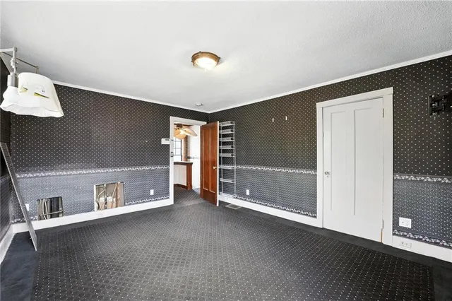 $399,000 | 2639 Charlotte Street, Kansas City, MO 64108