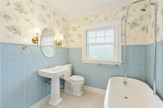 $399,000 | 2639 Charlotte Street, Kansas City, MO 64108