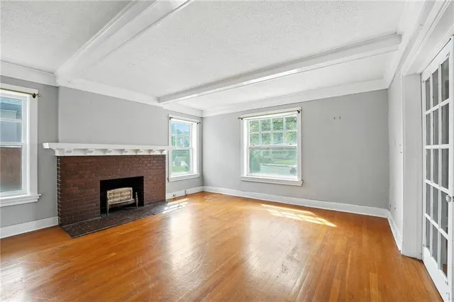 $399,000 | 2639 Charlotte Street, Kansas City, MO 64108