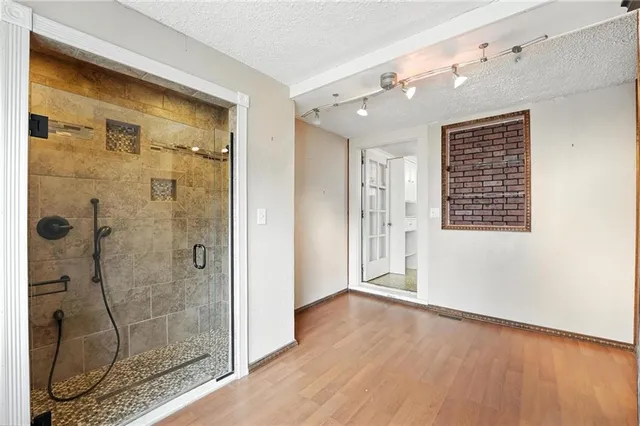 $399,000 | 2639 Charlotte Street, Kansas City, MO 64108