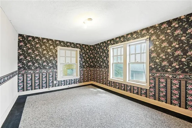 $399,000 | 2639 Charlotte Street, Kansas City, MO 64108