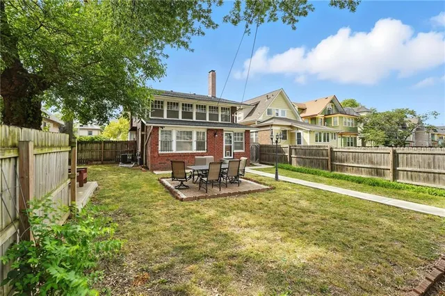 $399,000 | 2639 Charlotte Street, Kansas City, MO 64108