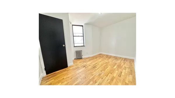 $3,950 | 150 Degraw Street, Unit 1 | Columbia Street Waterfront