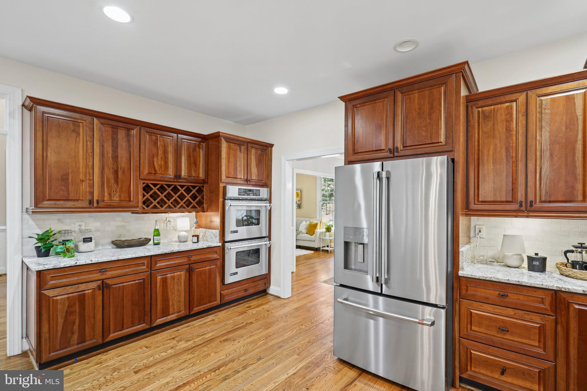 2318 Blue Mt Road Monkton, MD 21111 - Photo 23 of 72 Gourmet Eat-in Kitchen