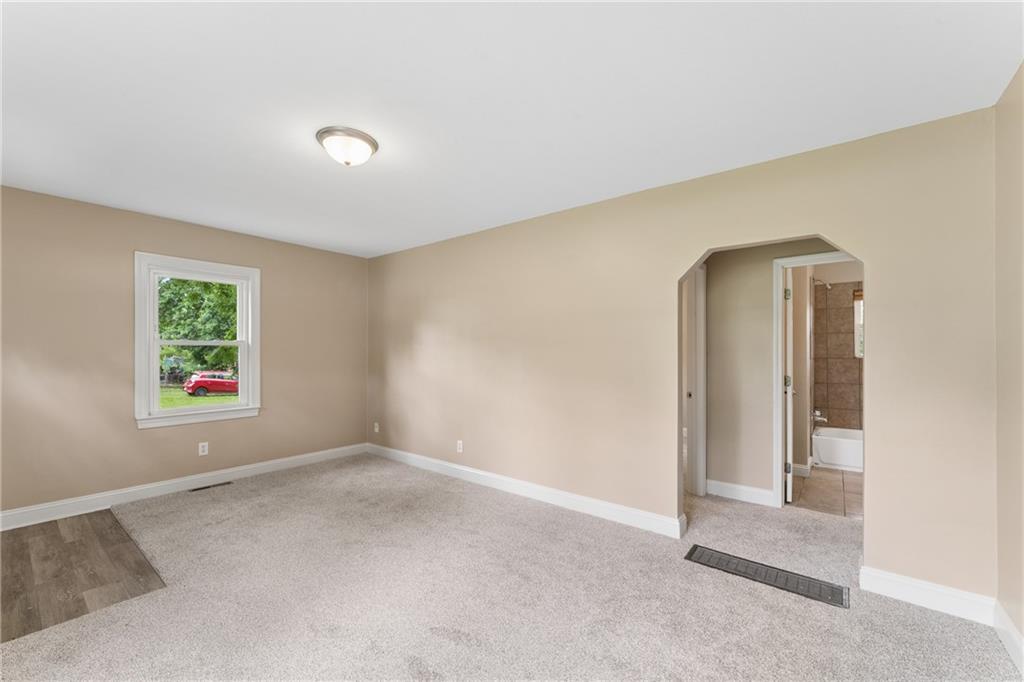 2811 South Northern Boulevard Independence, MO 64052 - Photo 8 of 44