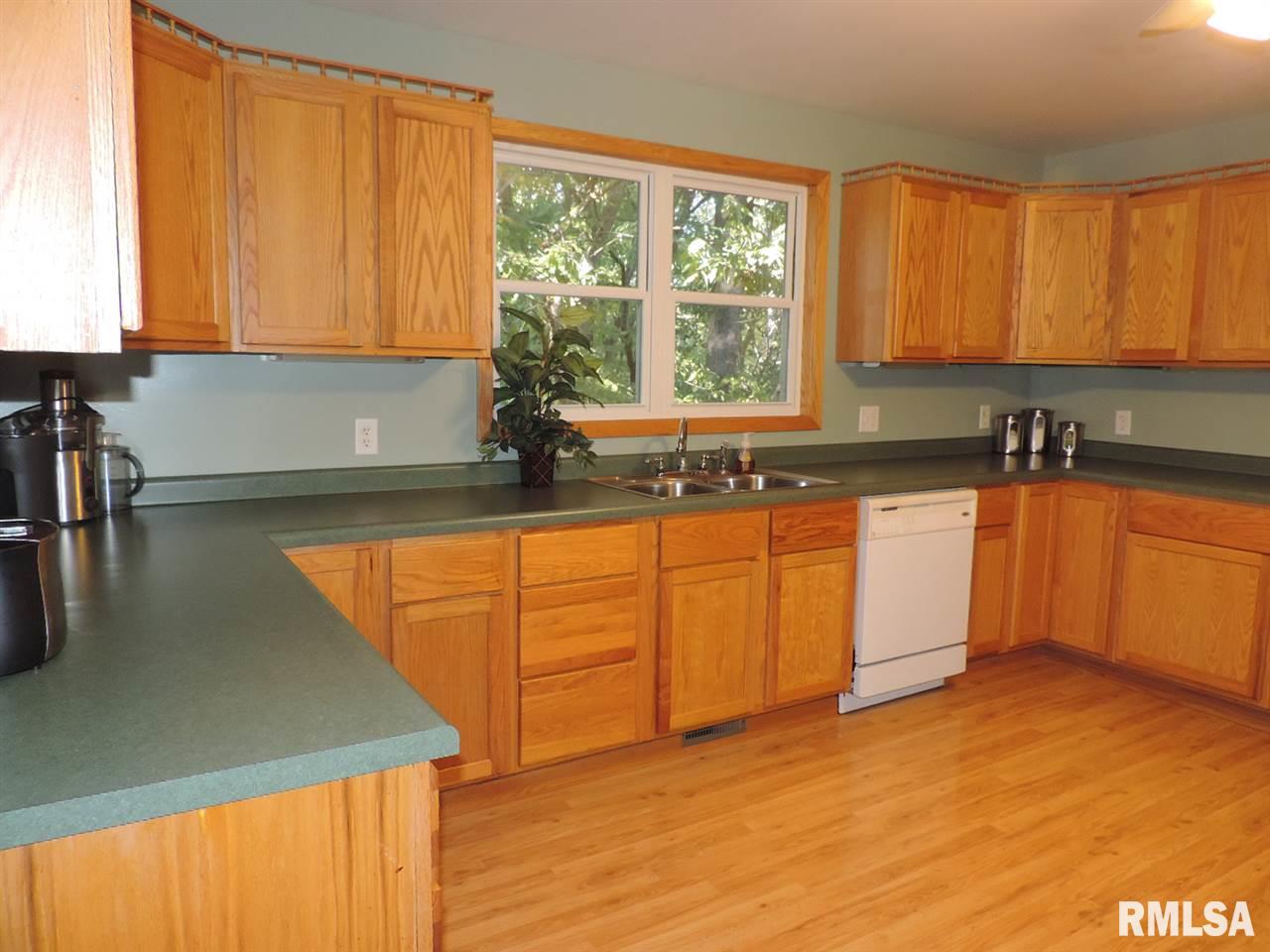 14100 Mennonite Church Road Pekin, IL 61554 - Photo 12 of 31 Gallery Image 12