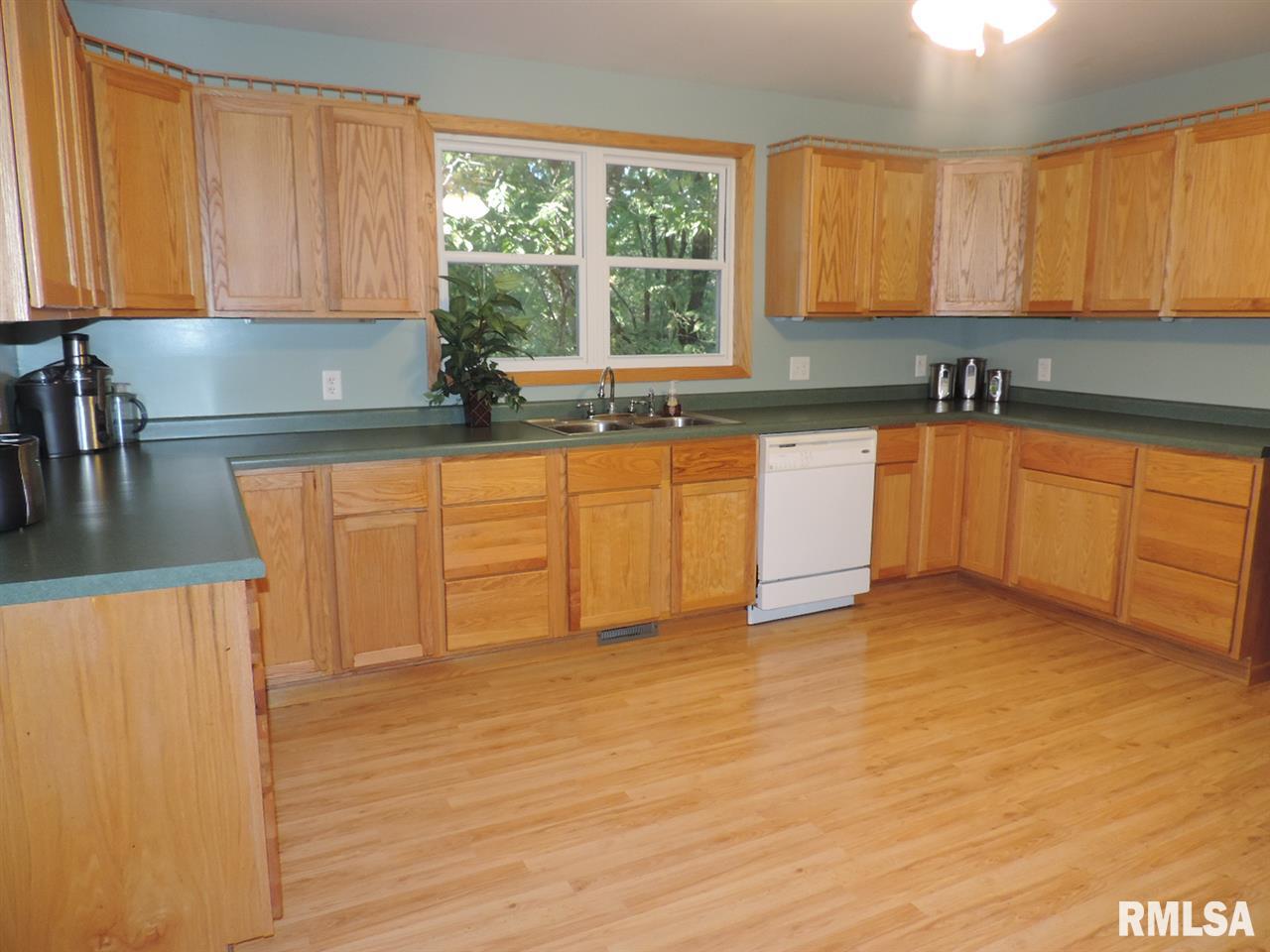 14100 Mennonite Church Road Pekin, IL 61554 - Photo 14 of 31 Gallery Image 14