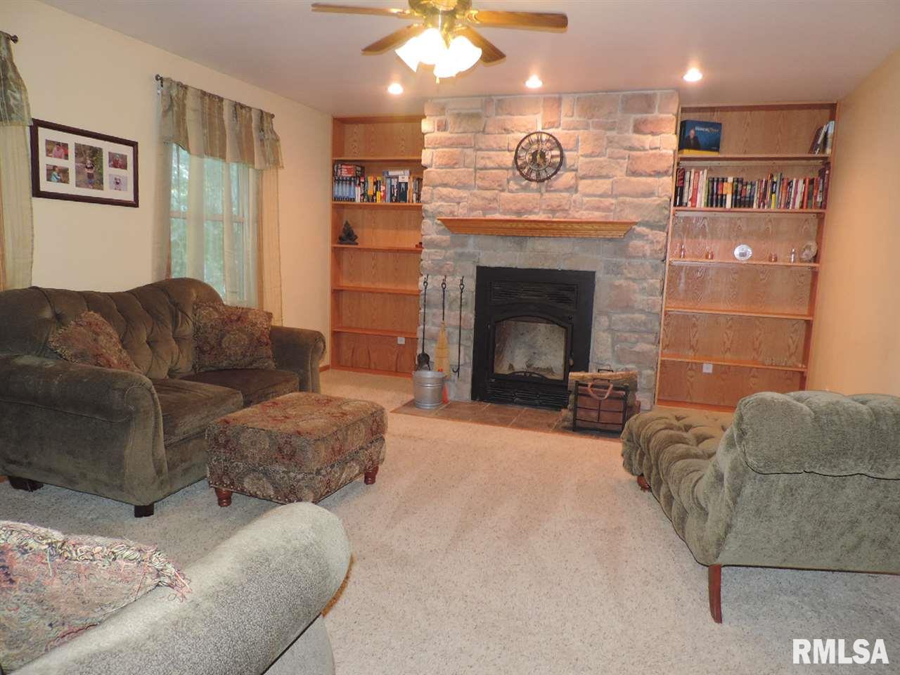 14100 Mennonite Church Road Pekin, IL 61554 - Photo 9 of 31 Gallery Image 9
