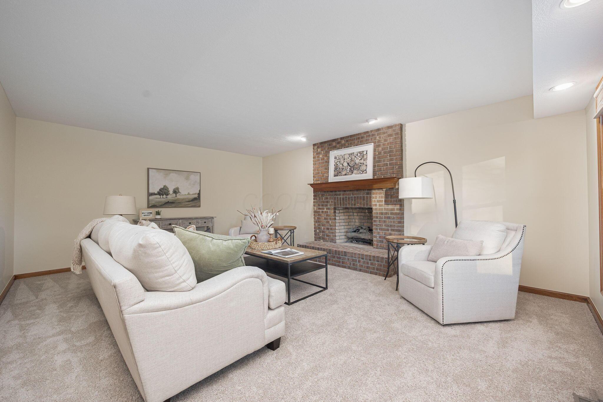 13521 Palmer Road Southwest Etna, OH 43068 - Photo 23 of 50 Family Room