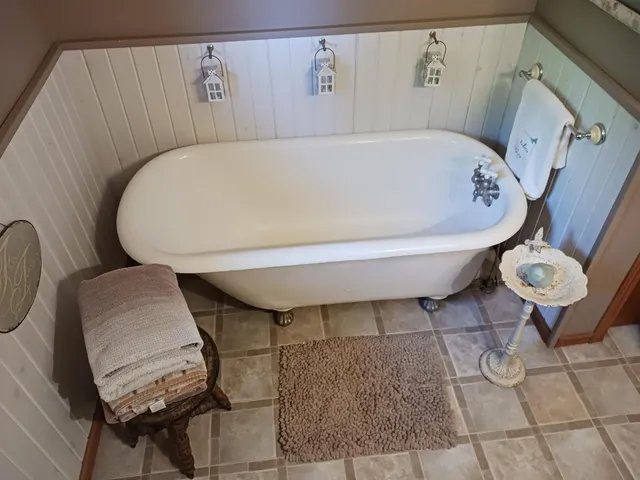 $495,000 | 1380 90th Street Southwest, Alexandria, MN 56308