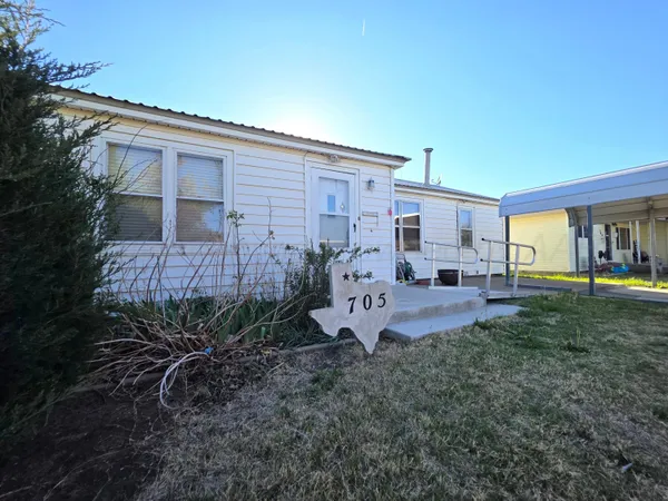$125,000 | 705 North Lefors Street, Pampa, TX 79065