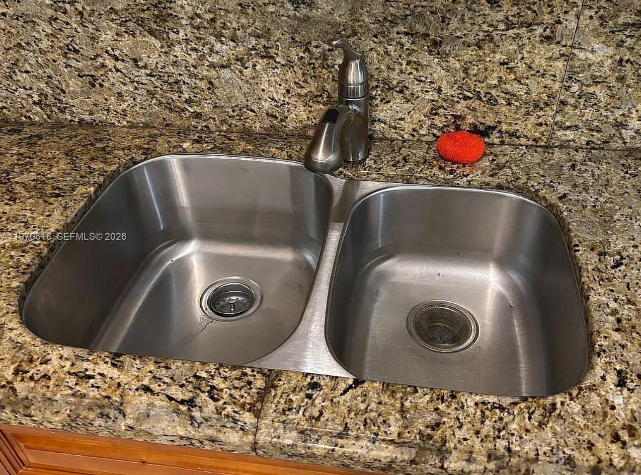 14642 Southwest 50th Terrace Miami, FL 33175 - Photo 10 of 31