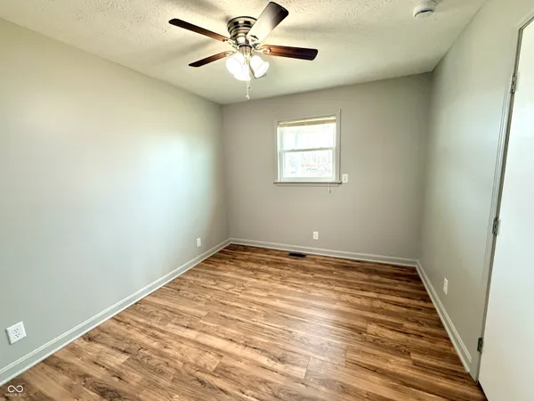 $179,900 | 3132 South County Road 1300 East, Crothersville, IN 47229