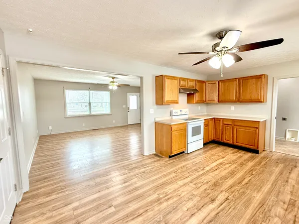 $179,900 | 3132 South County Road 1300 East, Crothersville, IN 47229