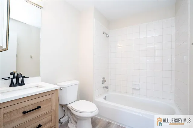 $595,000 | 179 Salem Road, North Brunswick, NJ 08902