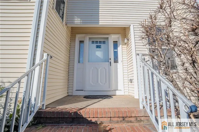 $595,000 | 179 Salem Road, North Brunswick, NJ 08902