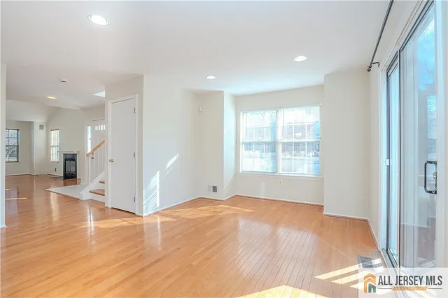 $595,000 | 179 Salem Road, North Brunswick, NJ 08902