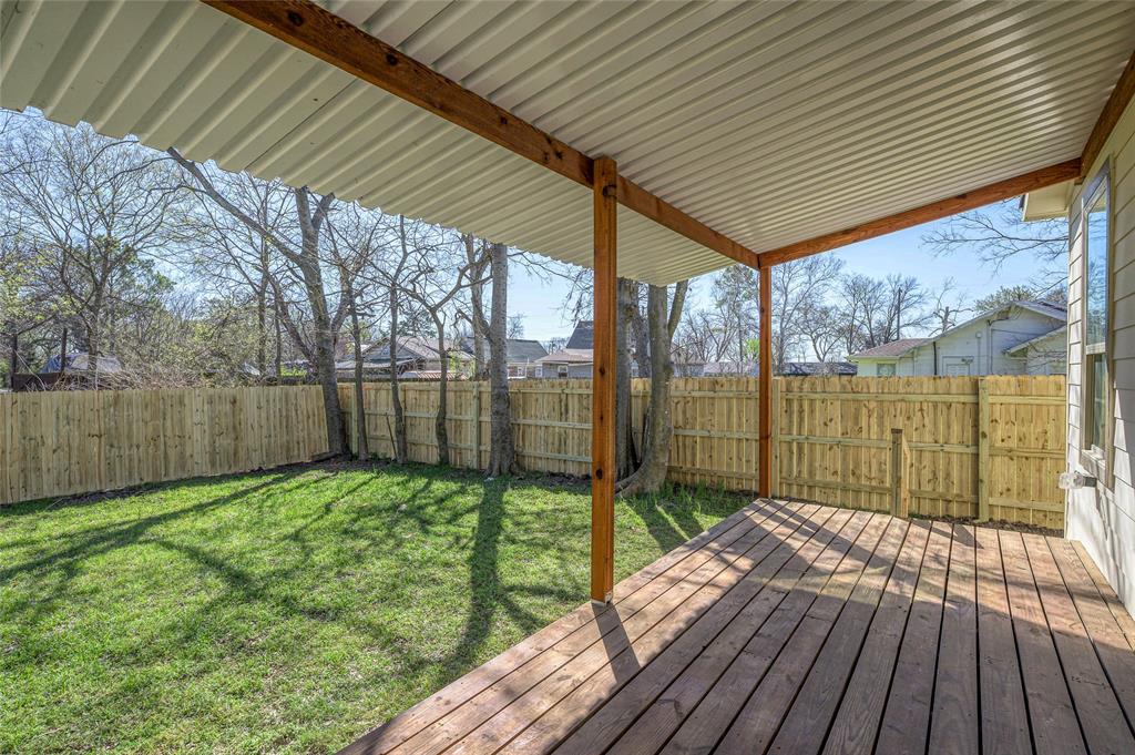 1905 South Walnut Street Sherman, TX 75090 - Photo 18 of 22 a view of a backyard