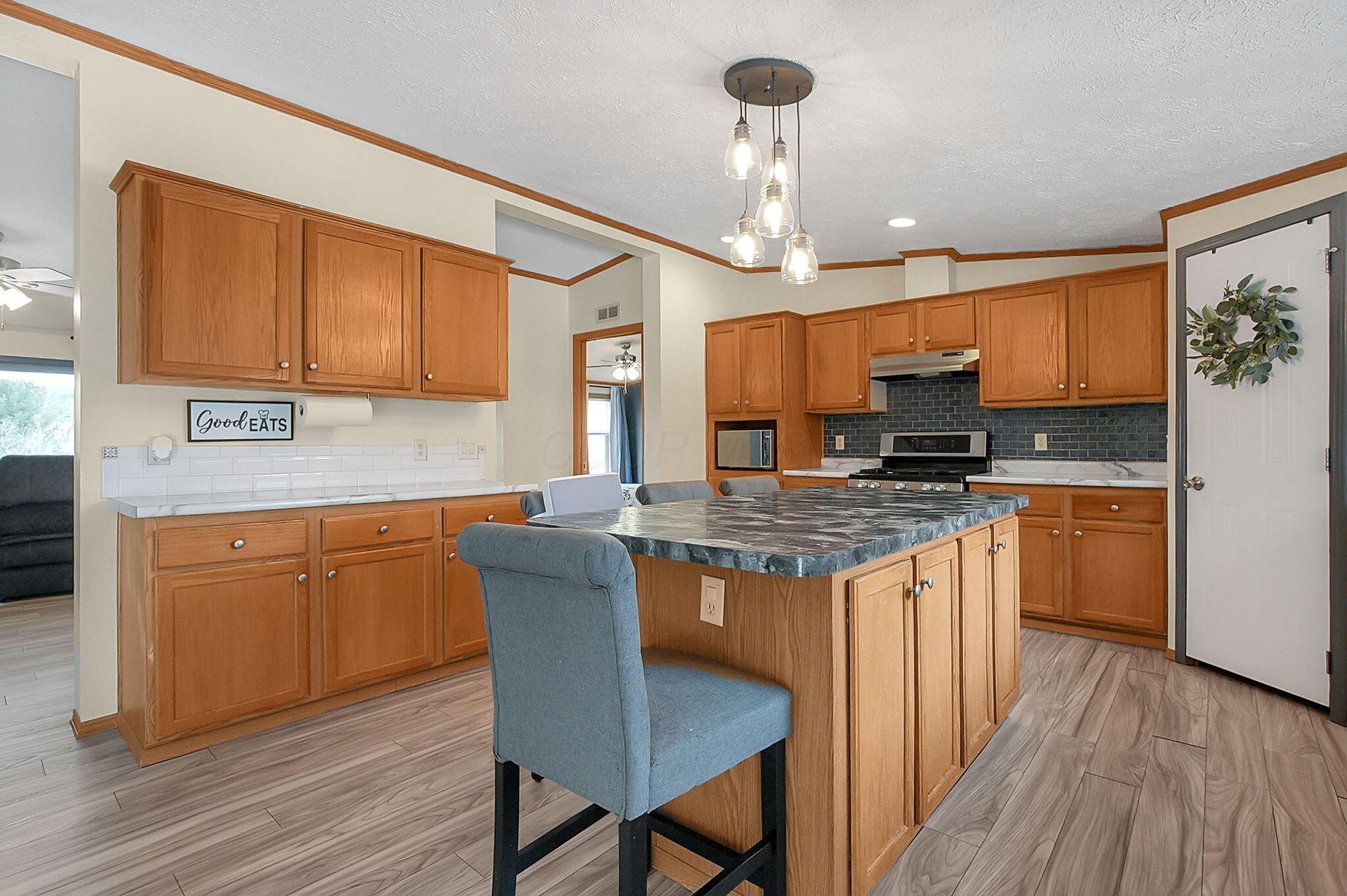 10648 Watson Road Southeast Heath, OH 43056 - Photo 15 of 60 14-web-or-mls-10648-watson-rd-se
