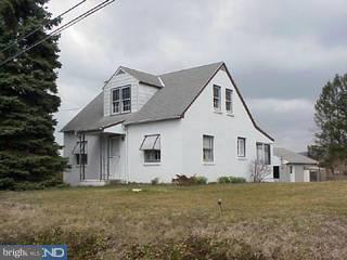 929 High Boulevard Reading, PA 19607 - Photo 2 of 6
