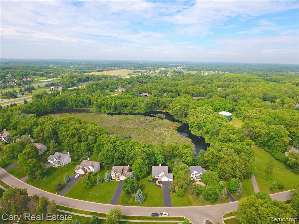 337 Timber Ridge Drive Highland, MI 48357 - Photo 30 of 30 Timber Ridge Dr Front Aerial.jpg