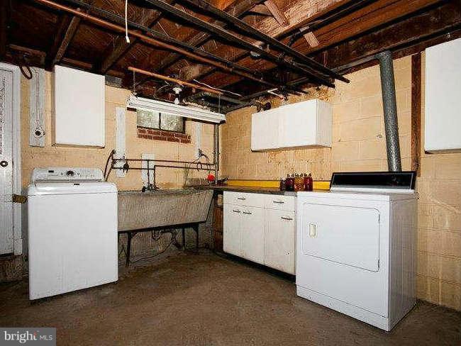 1305 Providence Road Baltimore, MD 21286 - Photo 22 of 30 Basement & Laundry