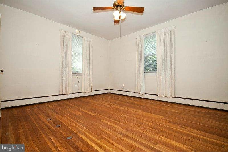 1305 Providence Road Baltimore, MD 21286 - Photo 5 of 30 Dining Room