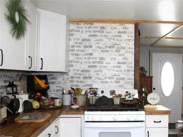 $149,900 | 11107 Hanifin Road, Florence, NY 13316