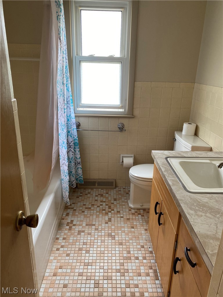 13806 Carpenter Road Garfield Heights, OH 44125 - Photo 16 of 29