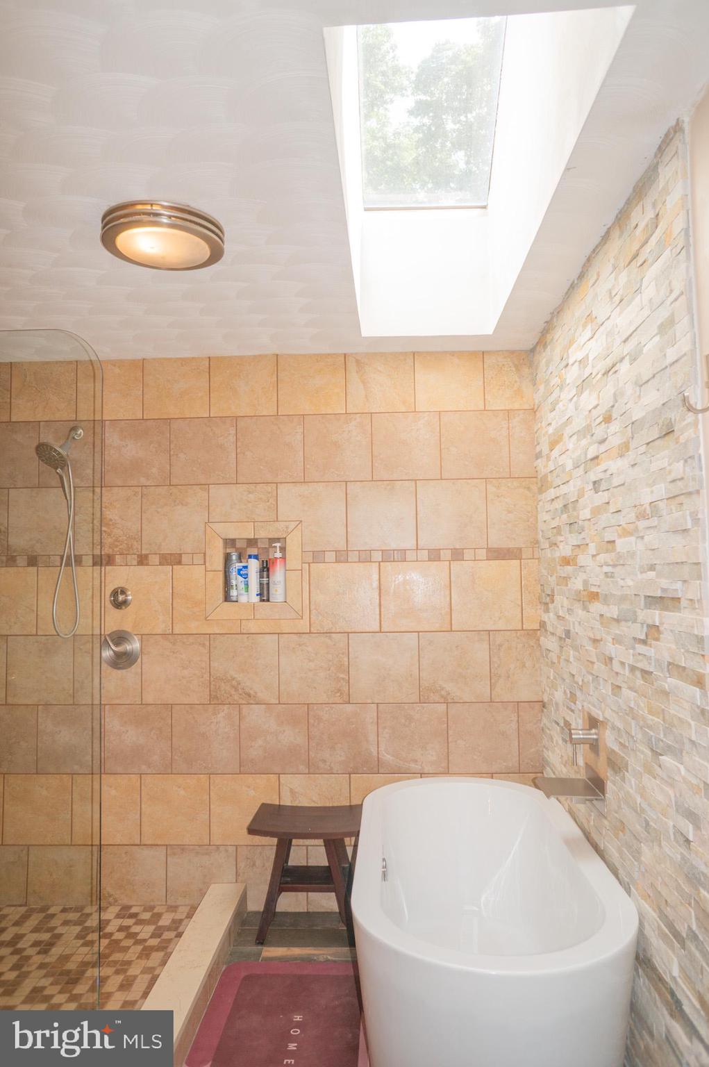 4815 Zeiglers Church Road Spring Grove, PA 17362 - Photo 35 of 122 a bathroom with a bathtub