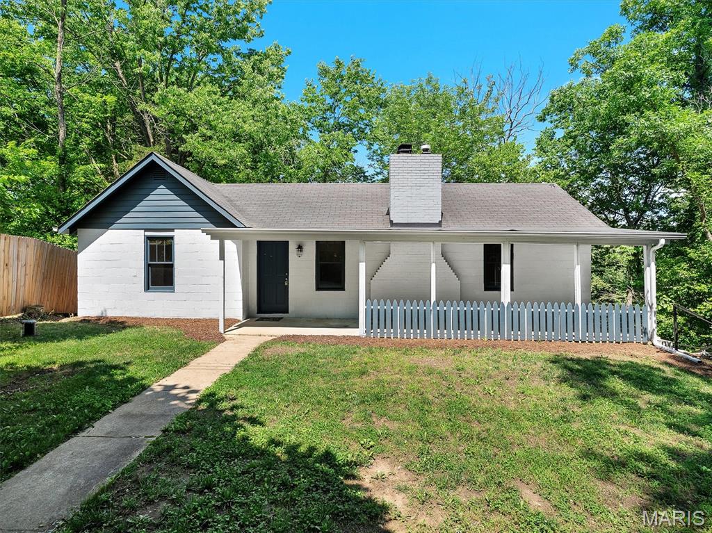 1811 Opeechee Beach Road Pacific, MO 63069 - Photo 2 of 29