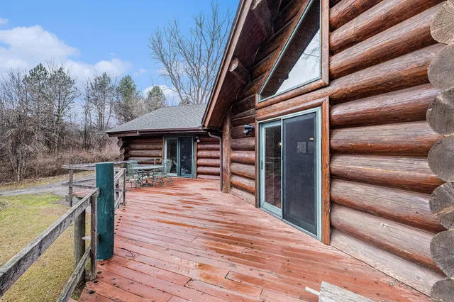 $250,000 | 121 Davis Lake Road, Lapeer, MI 48446