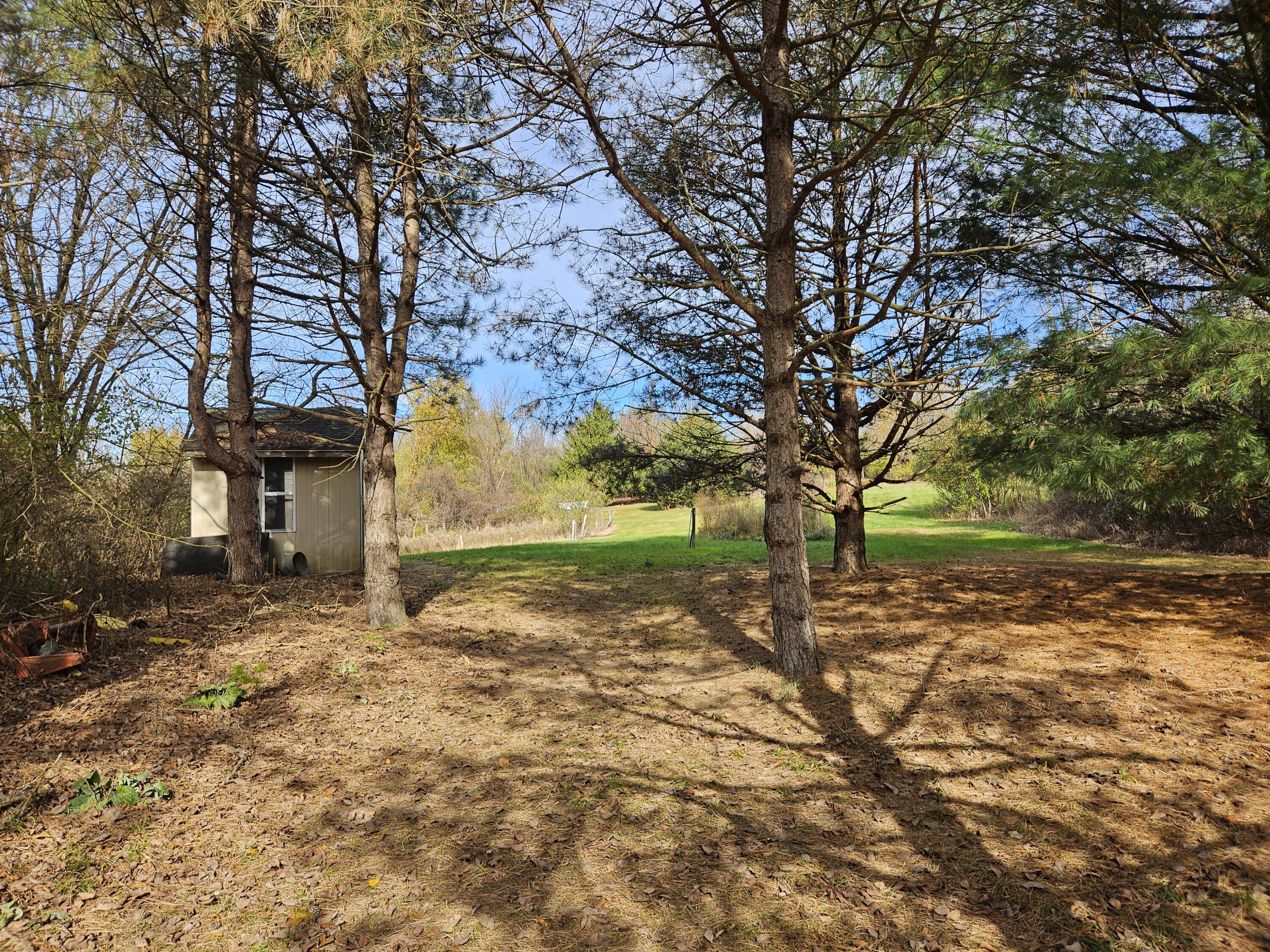 121 Davis Lake Road Lapeer, MI 48446 - Photo 7 of 43 20251031_123027