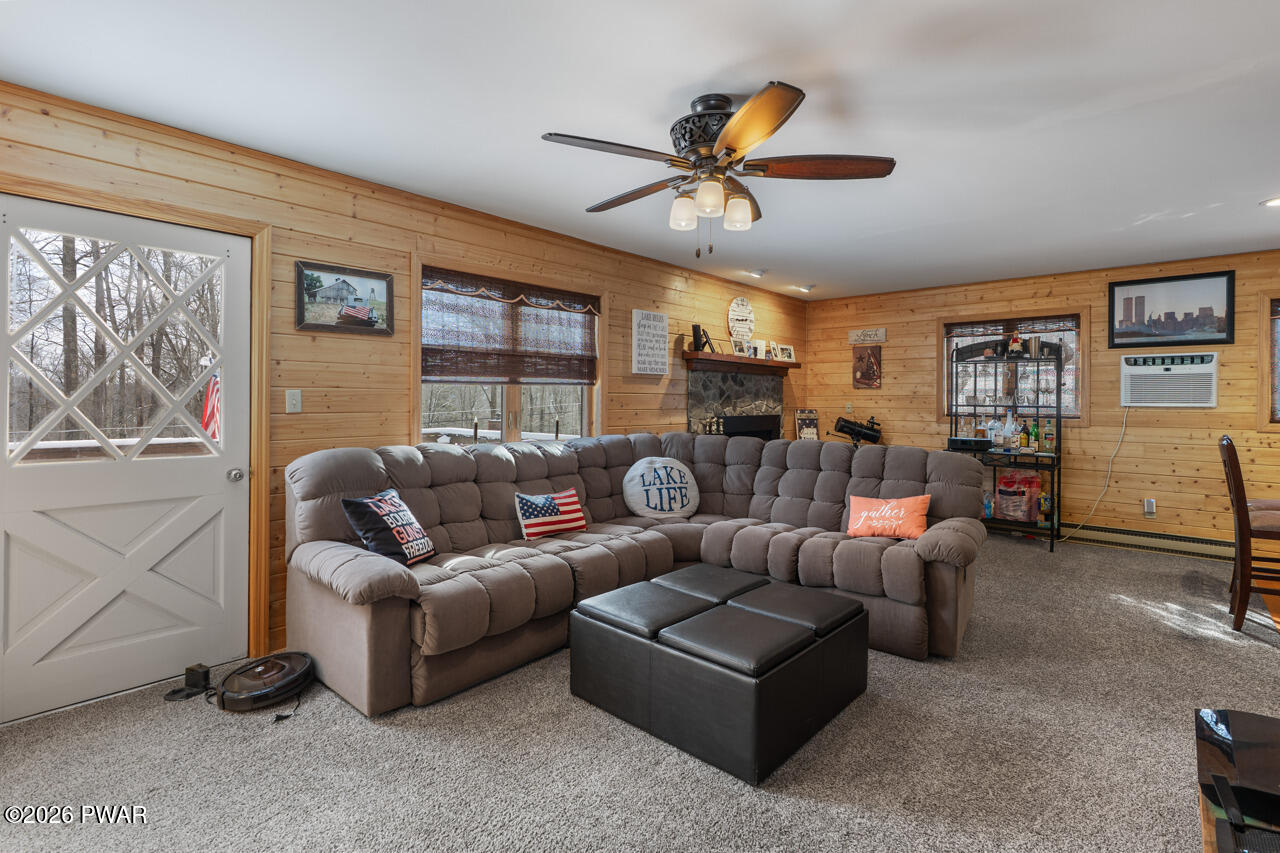 41 Deerfoot Road Lake Ariel, PA 18436 - Photo 3 of 58
