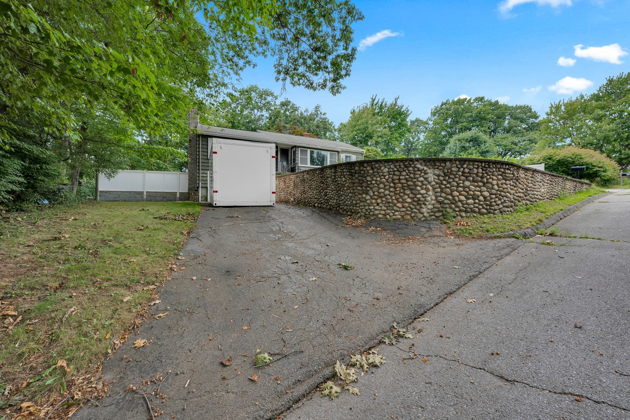 63 Wayside Road Worcester, MA 01605 - Photo 21 of 22 Gallery Image 21