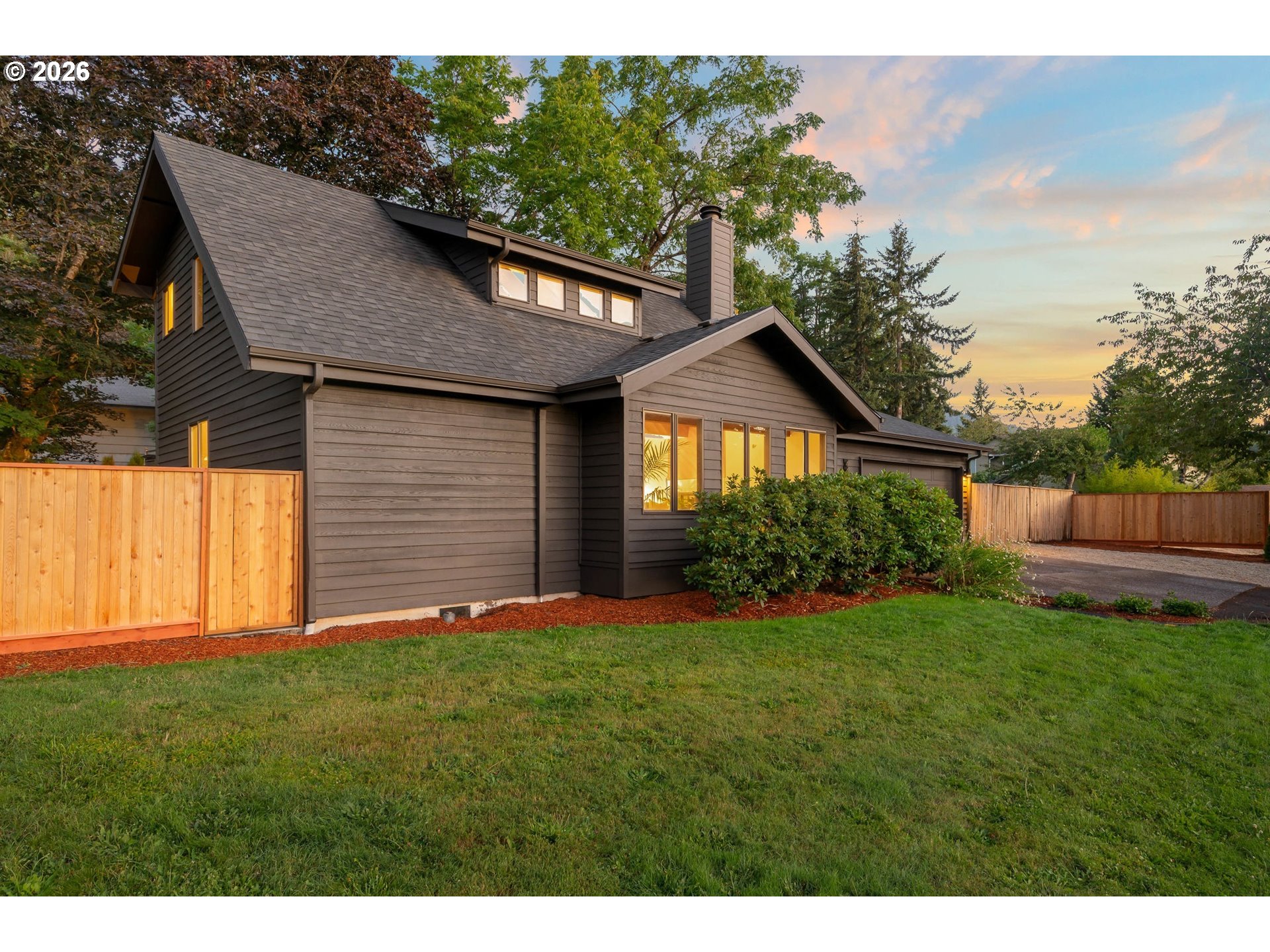 4411 Dillard Road Eugene, OR 97405 - Photo 2 of 48 Gallery Image 2