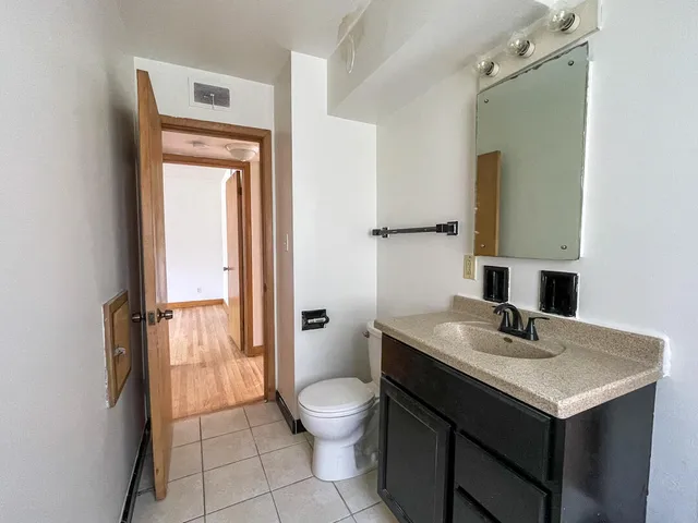 $1,115 | 6920 West Center Street, Unit 1, Milwaukee, WI 53210